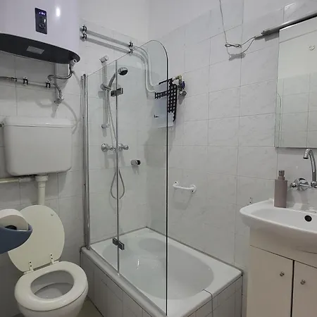 Apartament Minigarden Hause Eger